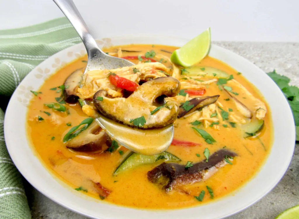 Thai Coconut Curry Soup