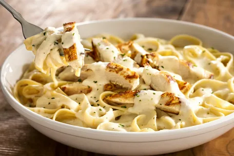 Chicken Alfredo Pasta