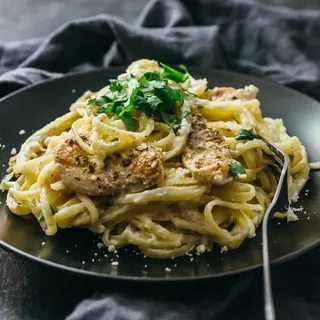 Chicken Alfredo Pasta